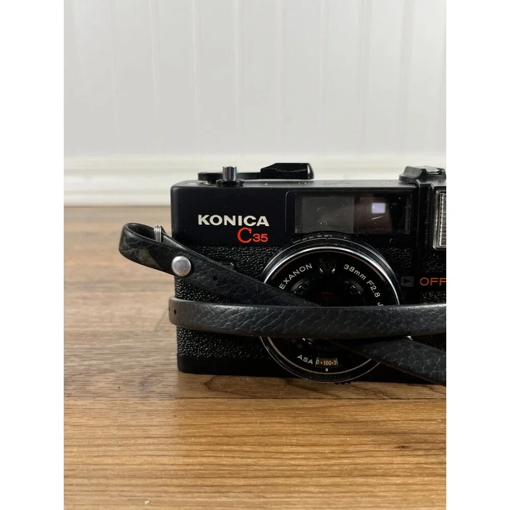 Konica C35 EF Film Camera w/HEXANON 38mm F2.8 Lens Cap & Case PARTS/REPAIR